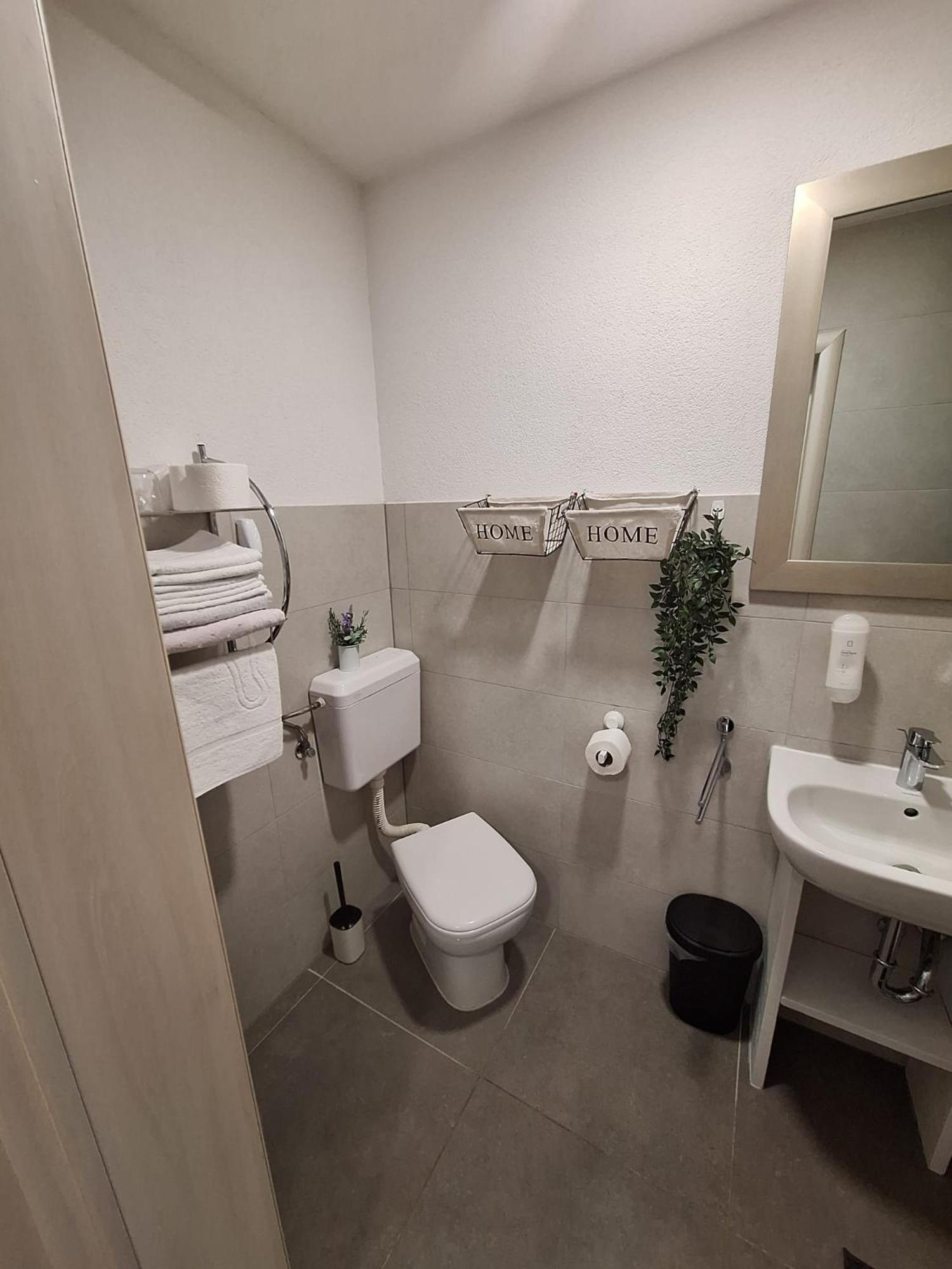 Studio Apartmani Louis I Lola 자그레브 외부 사진