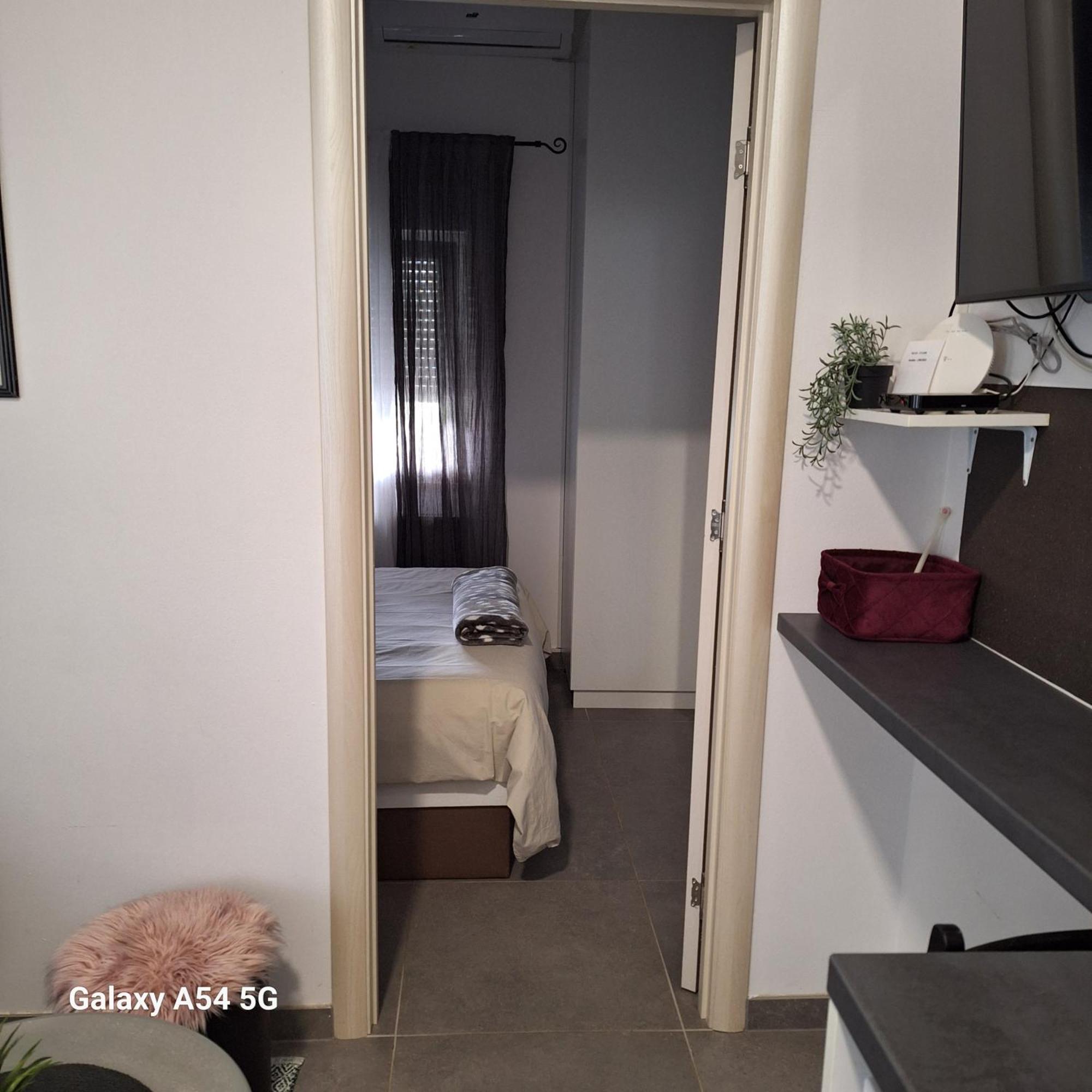 Studio Apartmani Louis I Lola 자그레브 외부 사진