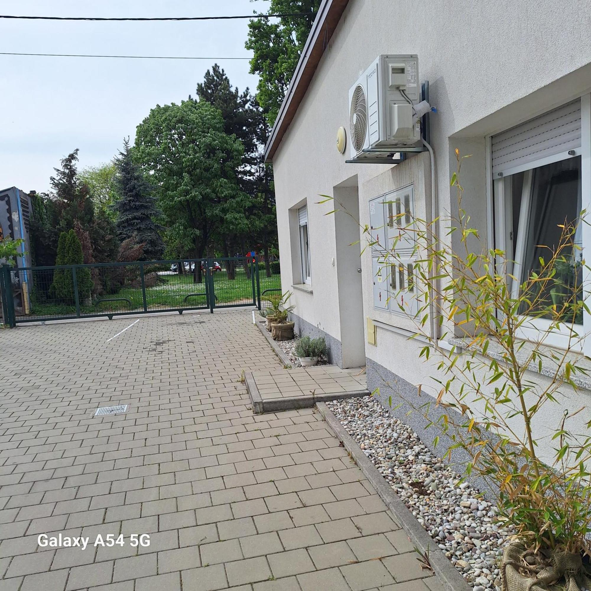 Studio Apartmani Louis I Lola 자그레브 외부 사진