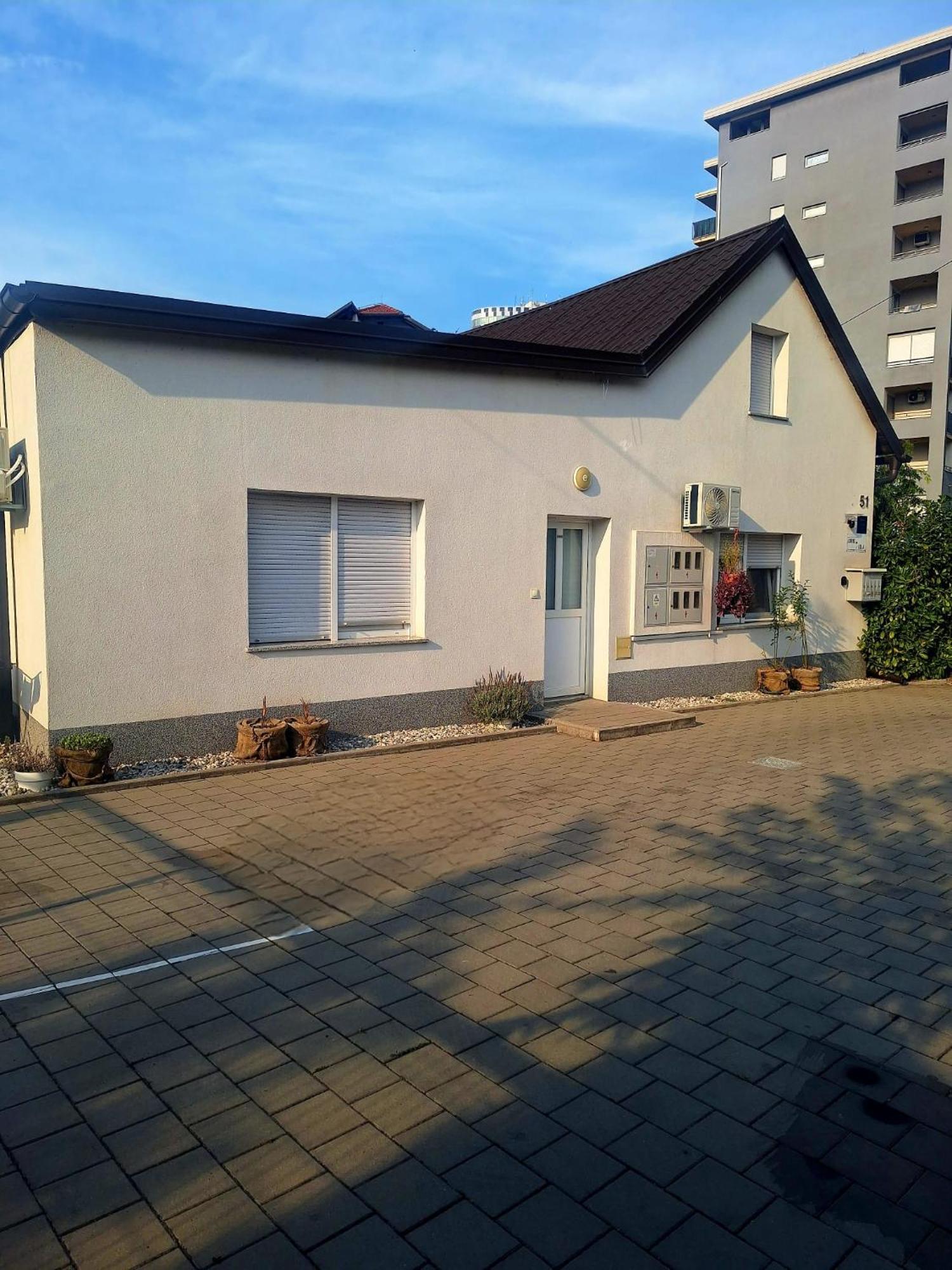 Studio Apartmani Louis I Lola 자그레브 외부 사진